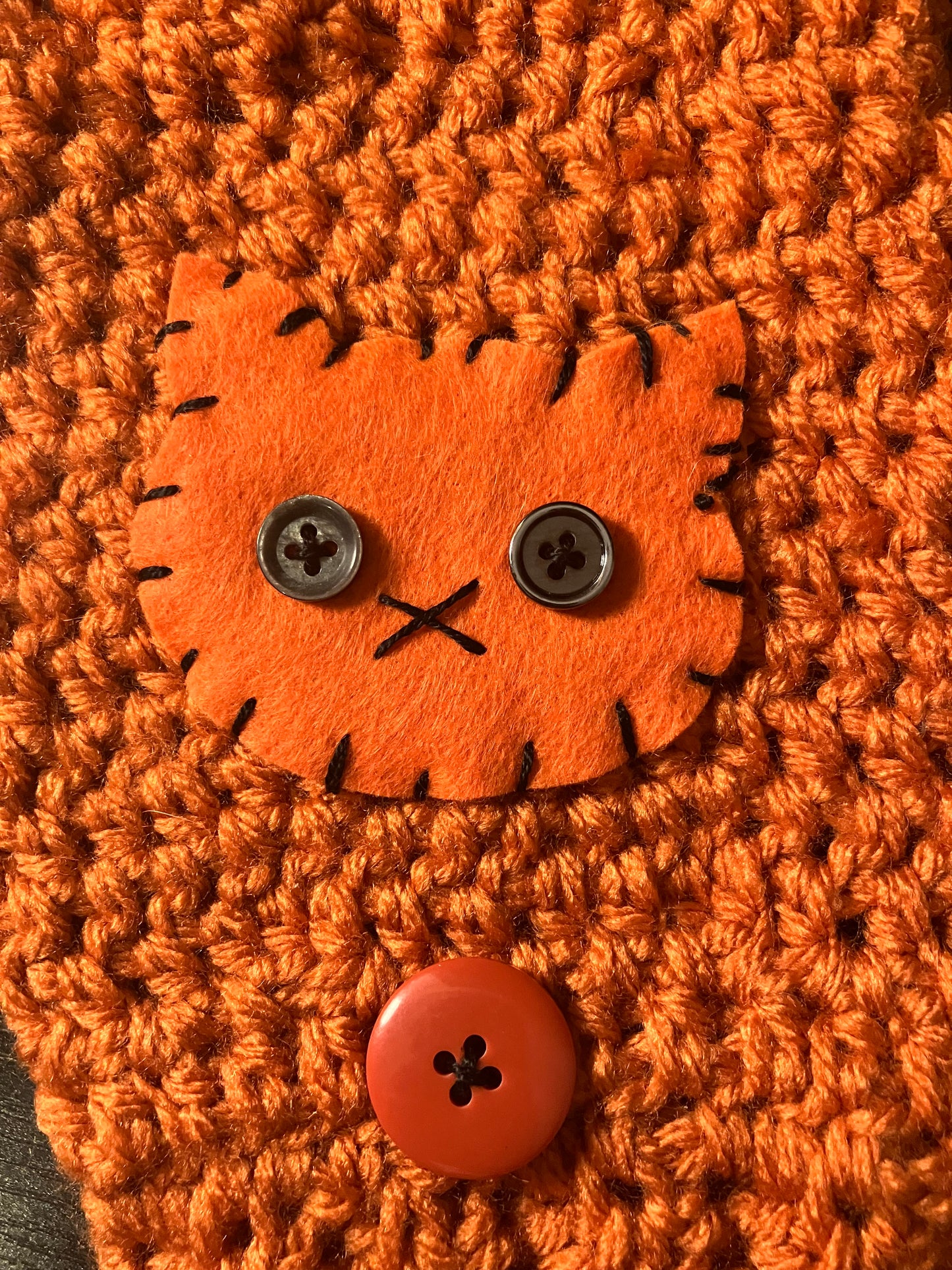 Crotchet kitty gloves