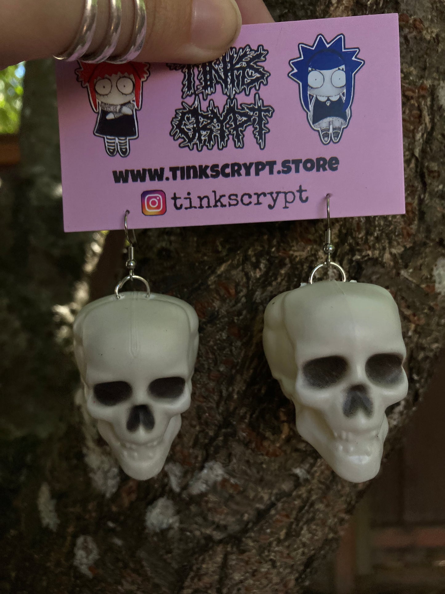 Skull earrings